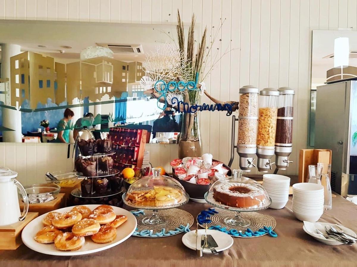 Hotel Holiday Vasto Zewnętrze zdjęcie