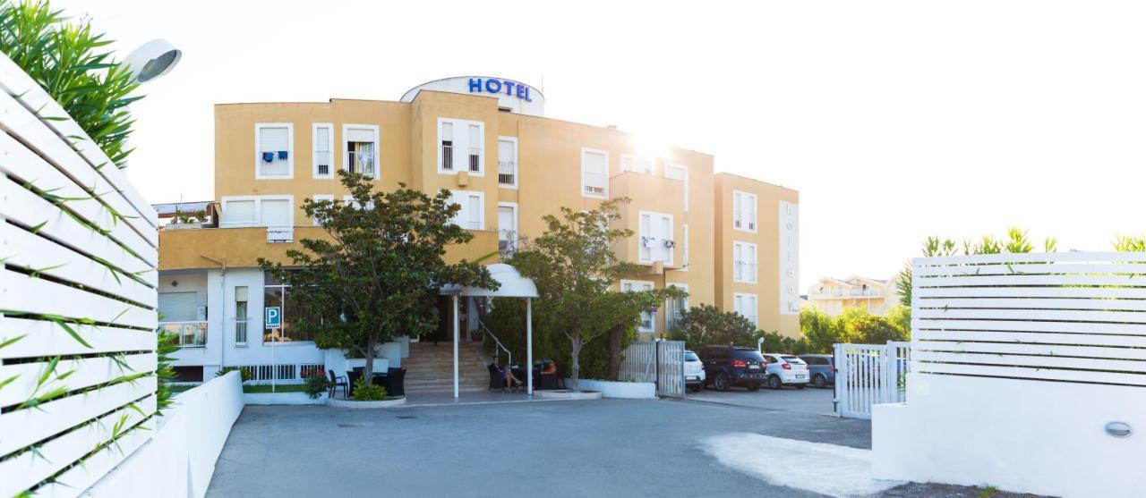 Hotel Holiday Vasto Zewnętrze zdjęcie